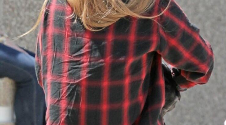 H Lady Gaga αποκαλύπτει τα οπίσθιά της [εικόνες]