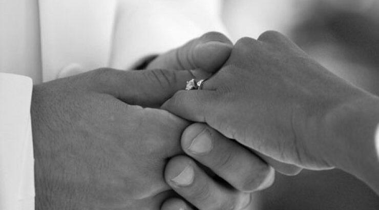 Γάμος: Αντιμετώπισε τη ζέστη