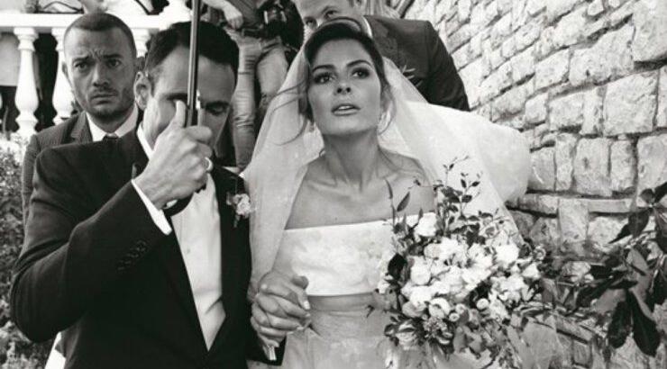 Μαρία Μενούνος: Αυτός είναι ο λόγος που άργησε μιάμιση ώρα να πάει στον γάμο της