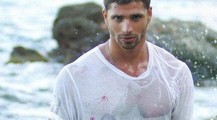 Ντύθηκε γαμπρός ο Γιώργος Μανίκας