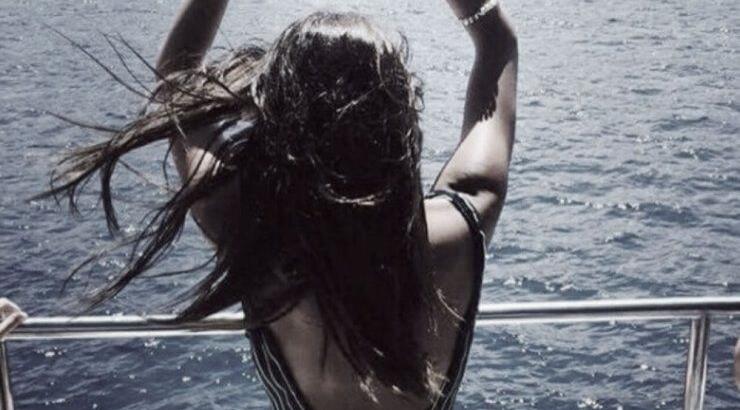 Κύπρια παρουσιάστρια: "Για δύο μήνες με συντηρούσαν οι γονείς μου"