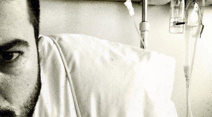 Στο κρεβάτι του πόνου ο Γιάννης Τσιμιτσέλης [εικόνες]