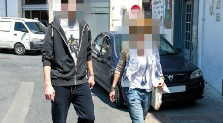 Ζευγάρι της κυπριακής showbiz ανεβαίνει τα σκαλιά της εκκλησίας