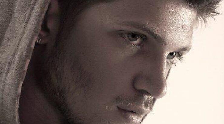 Σε βαρύ κλίμα η ονομαστική γιορτή του Τόμας Πρωτόπαπα