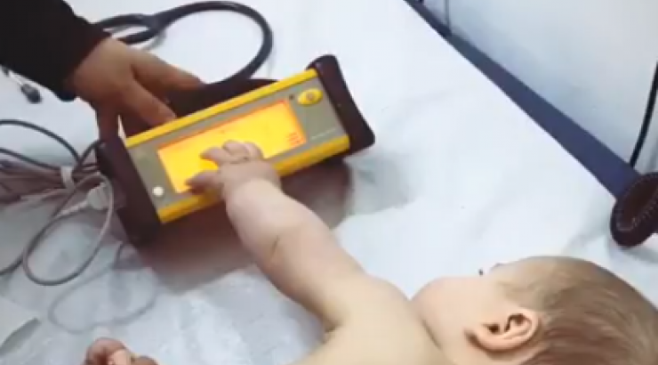 Δύσκολες ώρες για επώνυμη Ελληνίδα! Στο νοσοκομείο ο οκτώ μηνών γιος της!