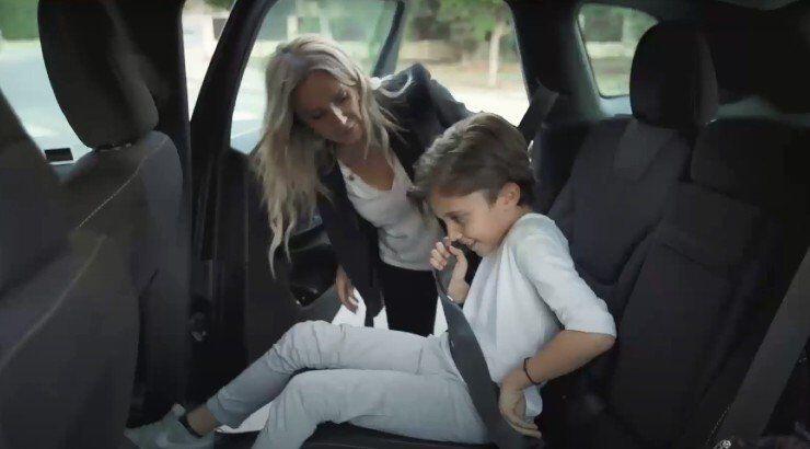 Τα επώνυμα πρόσωπα που συμμετείχαν στην εκστρατεία της ΑΗΚ για την οδική ασφάλεια! 