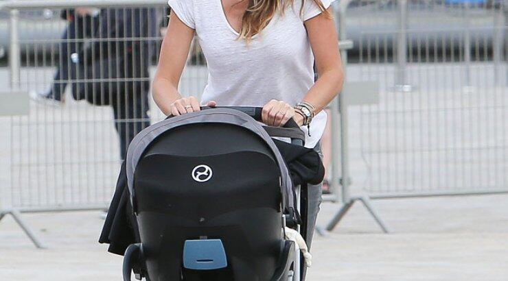 Η Gisele στην πόλη του φωτός!