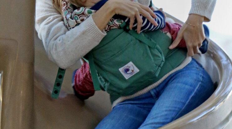 Gisele: Παιχνίδια με την κόρη της! 