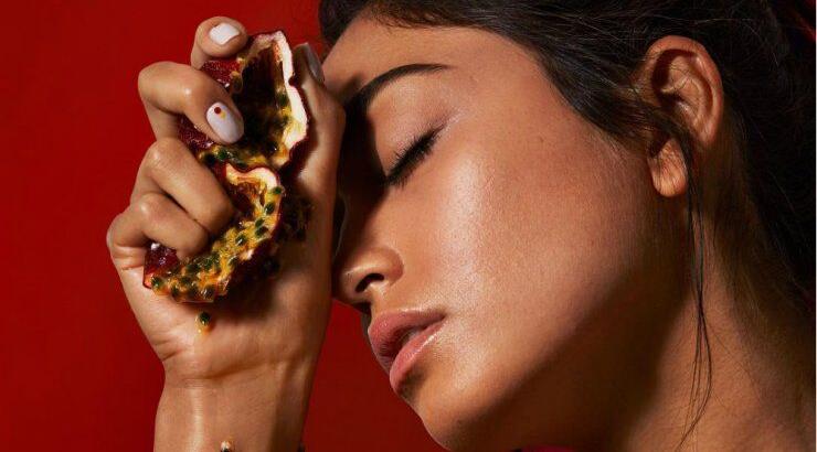 Φροντίδα για θαμπή, αφυδατωμένη επιδερμίδα