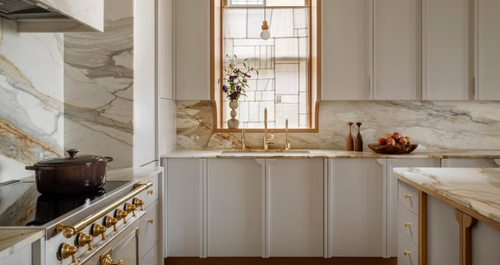 Pojagi: Αυτό το στυλ κορεάτικης κουρτίνας μετατρέπει τα αποκόμματα υφάσματος σε “βιτρό”