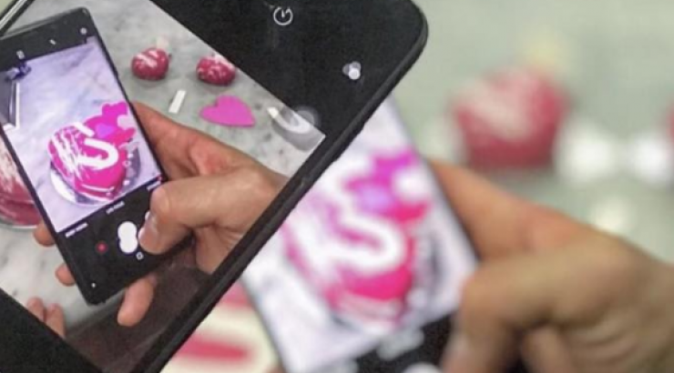 Το υπέροχο γλυκό που έφτιαξε επώνυμη Κύπρια στη σύντροφό της για τον Άγιο Βαλεντίνο!