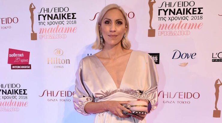 Έλενα Κοντεμενιώτη: Το silver maxi φόρεμα της μας ενθουσίασε