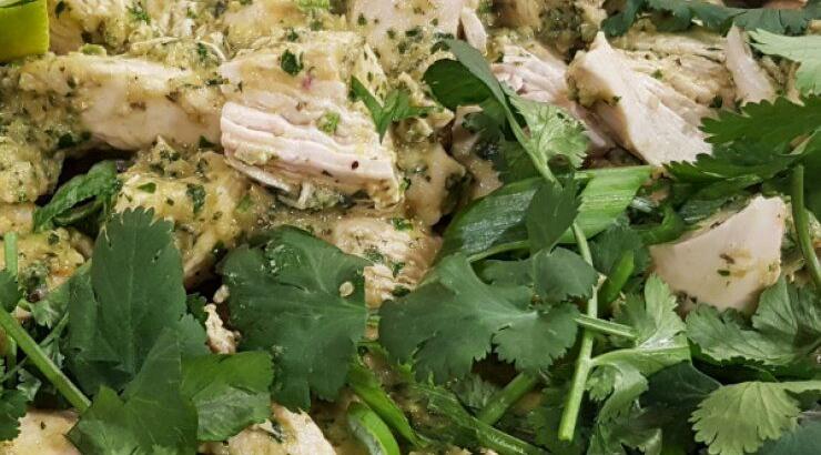 Jocon chicken stewed with a greem sause