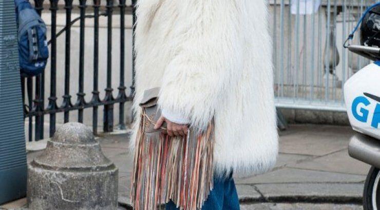 Οι faux γούνες φοριούνται όλη μέρα 