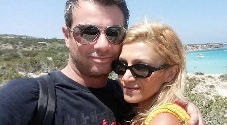 Γρηγόρης Γεωργίου- Κατερίνα Μηλιώτη: Βόλτα σε σκάφος με τα παιδιά τους