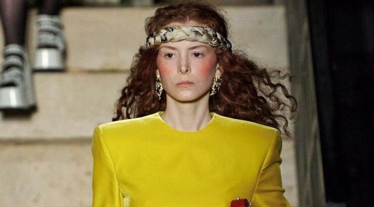 Η Βαρβάρα Νικολακάκη αναλύει το makeup look του οίκου Gucci