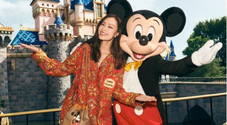 Ο οίκος Gucci λανσάρει μια παιχνιδιάρικη κολεξιόν με τον Mickey Mouse