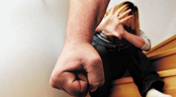 Μια στις τρείς γυναίκες κακοποιείται στην ΕΕ