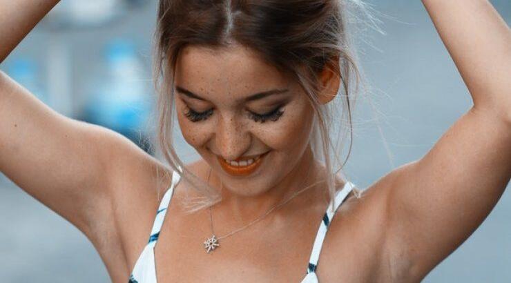 Μάθε ποια χωρίστρα ταιριάζει με το σχήμα του προσώπου σου και εφάρμοσέ την!