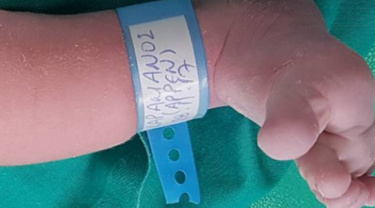 Επώνυμη Ελληνίδα έγινε μανούλα για πρώτη φορά και αποκάλυψε ποιος διεθνής ποδοσφαιριστής θα είναι ο νονός του μωρού!