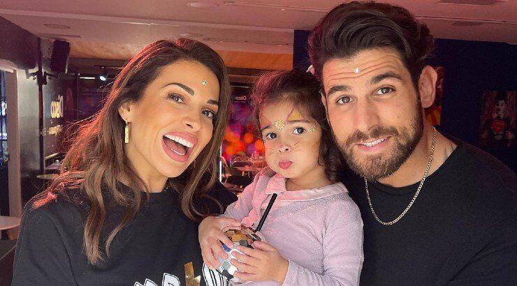 Ελένη Χατζίδου – Ετεοκλής Παύλου: Στο νοσοκομείο η κόρη τους, Μελίτα [βίντεο]