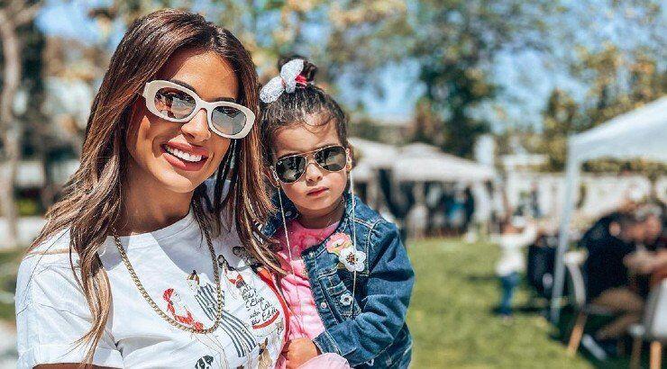 Ελένη Χατζίδου: Μας έβαλε στο παιδικό δωμάτιο της κόρης της Μελίτας και είναι άκρως κοριτσίστικο! [εικόνες]