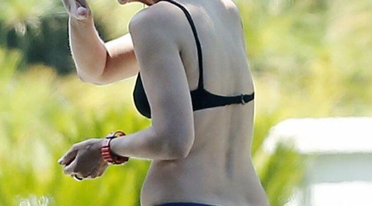 Δείτε διάσημη σταρ του Hollywood με μαγιό 