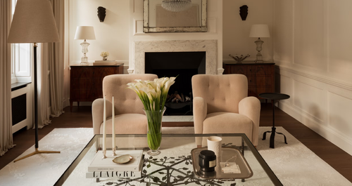 Το εσωτερικό αυτής της μεζονέτας είναι σαν μια ανάσα φρέσκου αέρα