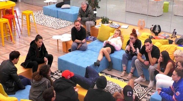 Επώνυμη Ελληνίδα μπαίνει στο "House of Fame" ως καθηγήτρια και μας ενθουσίασε [βίντεο]