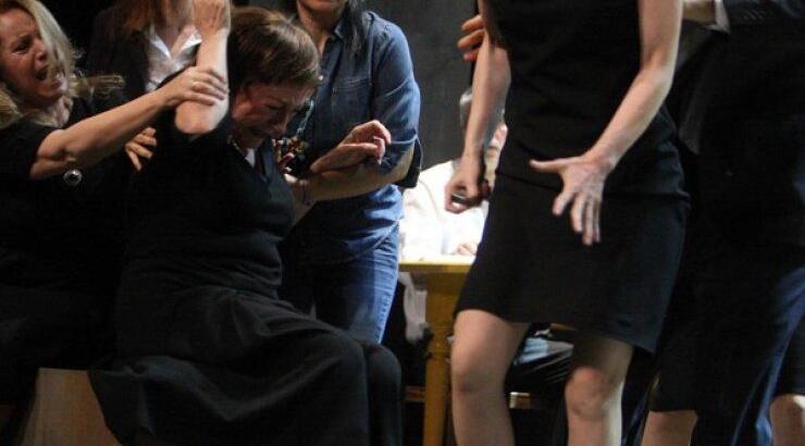 Ο Αύγουστος στη σκηνή [στις 22 Μαΐου]