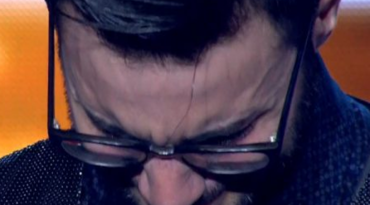 X-Factor: Κατέρρευσε ο Ίαν Στρατή επί σκηνής – Έβαλε τα κλάματα! [βίντεο]