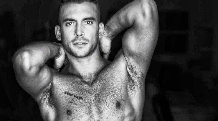 Ιάσονας Μανδηλάς: "Είμαι ομοφυλόφιλος. Οι γονείς μου γνωρίζουν την τωρινή μου σχέση" [βίντεο]