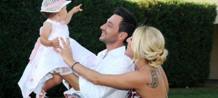 Πάνος Καλίδης: Το άλμπουμ της βάπτισης της κόρης του