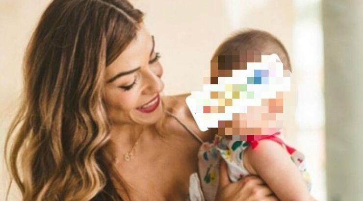 Ιφιγένεια Χατζηγρηγορίου Χουλιώτη: Με παρόμοιο φόρεμα με την ενάμιση έτους κόρη της!