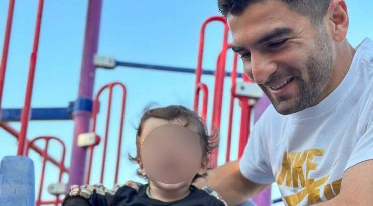 Ιωάννης Κούσουλος: Στην παιδική χαρά με τον γιο του [εικόνες]