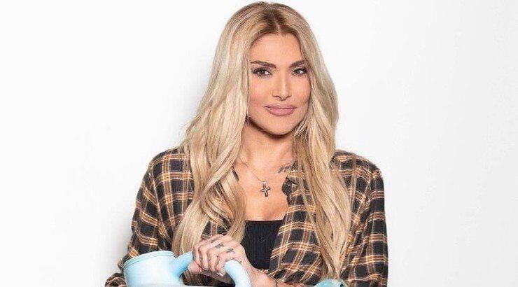 Αγγελική Ηλιάδη: Με αυτόν τον κούκλο φημολογείται ότι έχει έρθει κοντά μέσα στη Φάρμα! [εικόνες]