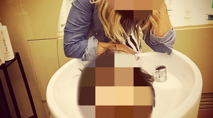 Ελληνίδα παρουσιάστρια αλλάζει καριέρα και γίνεται κομμώτρια!