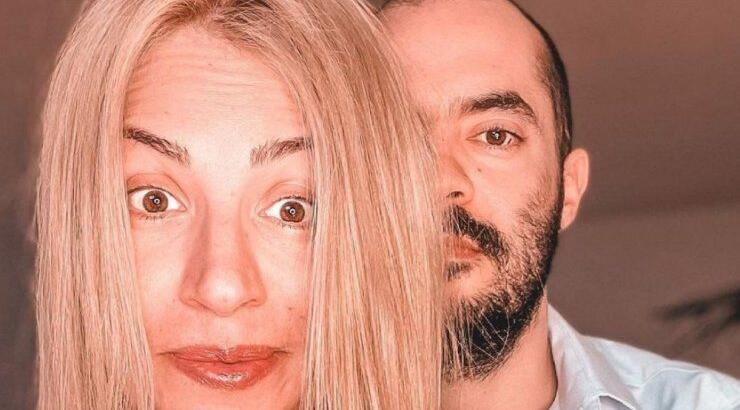 Ηλιάκη - Μανουσάκης: Λίγο πριν γίνουν γονείς δημοσίευσαν την πιο ρομαντική τους εικόνα για την επέτειο τους