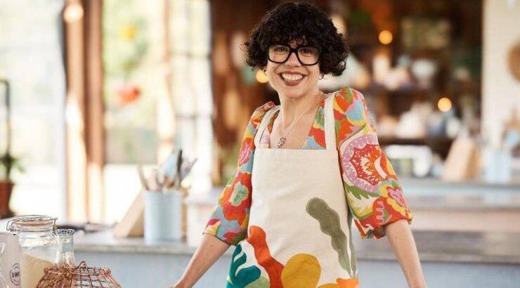 Η Κύπρια που είναι φιναλίστ στο Αυστραλιανό Bake Off – Έφτασε στον τελικό με χαλλουμωτές και ελιόπιτες 