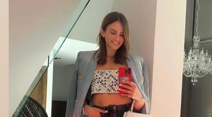 Βρήκαμε το λαμπερό top που φόρεσε η Ευγενία Κασσιανίδου στα Zara