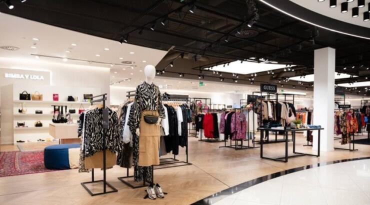 Τα brands που επιλέγουμε για stylish σύνολα από τα πολυκαταστήματα ERA