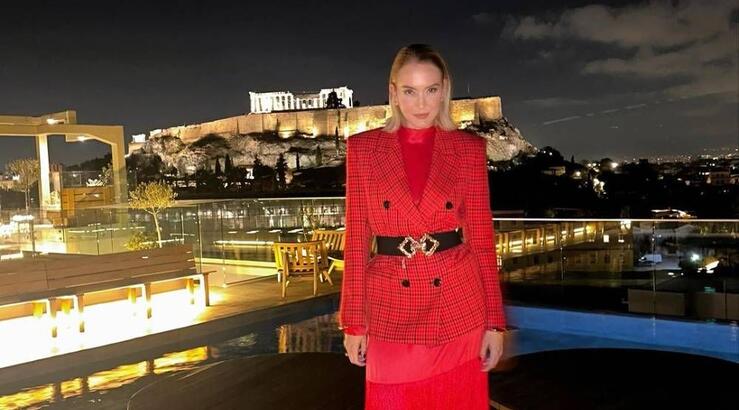 Σύλβια Μαυροπούλου: Σου δείχνει το fashion item που απογειώνει τα ανοιξιάτικα looks