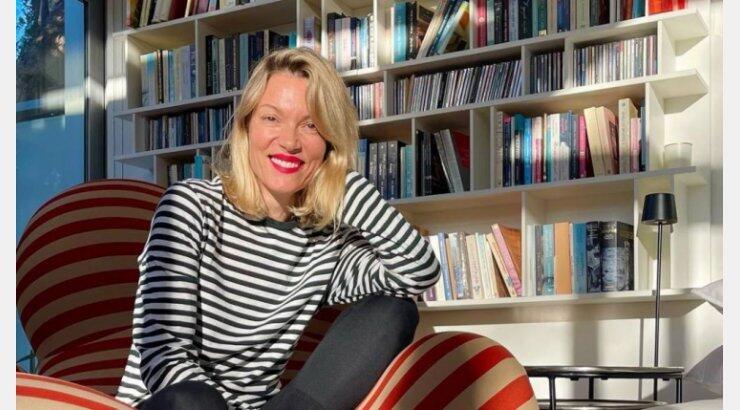 Η Βίκυ Καγιά δείχνει πως να φορέσεις μία ολόσωμη φόρμα