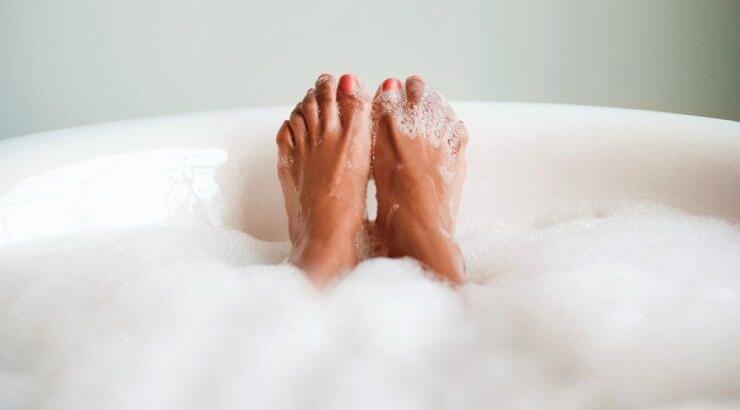 Μύκητες σε πόδια και νύχια: Χρήσιμες συμβουλές για άμεση αντιμετώπιση