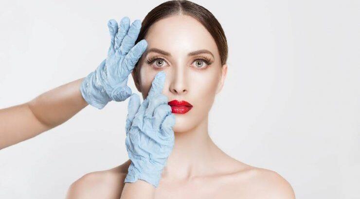 Βλεφαροπλαστική: Η επέμβαση που μας δίνει πίσω το λαμπερό και νεανικό μας βλέμμα