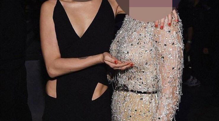 Διάσημη τραγουδίστρια χούφτωσε πασίγνωστη celebrity!