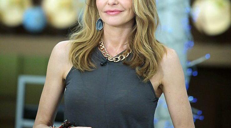 Η Τζένη Μπαλατσινού μας συστήνει πρώτη φορά τη μαμά της