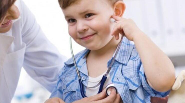 Τι κάνουμε όταν το παιδί φοβάται τον παιδίατρο; 