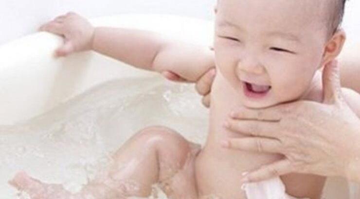 Πόσο συχνά πρέπει να κάνουμε τα παιδιά μας μπάνιο; 