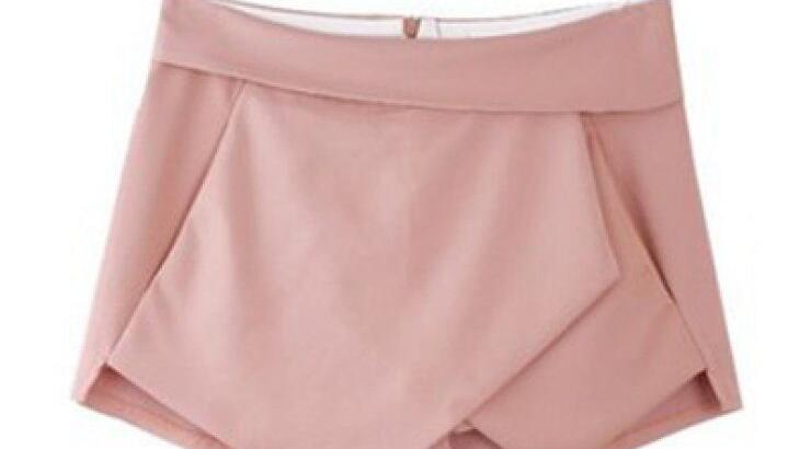 Asymmetrical Pockets Shorts